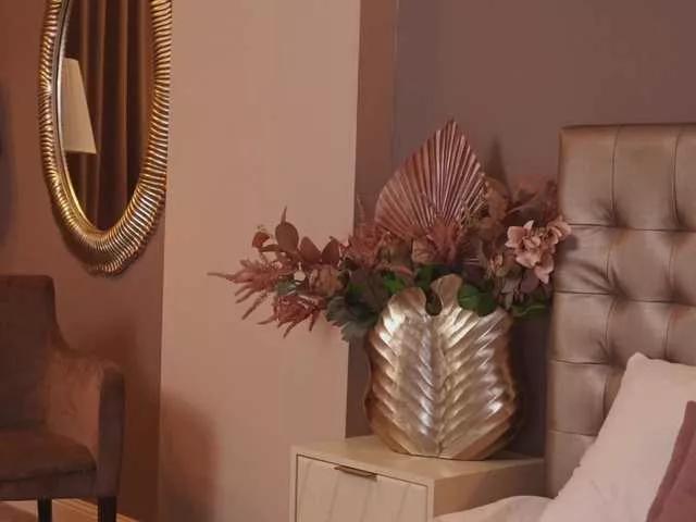 SharonStarr on BongaCams