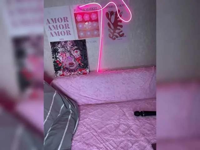 Silviyaa on BongaCams