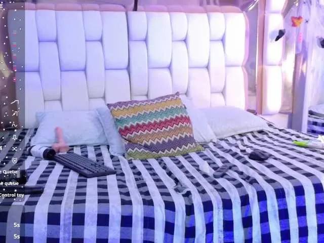 slutlittlegir on BongaCams