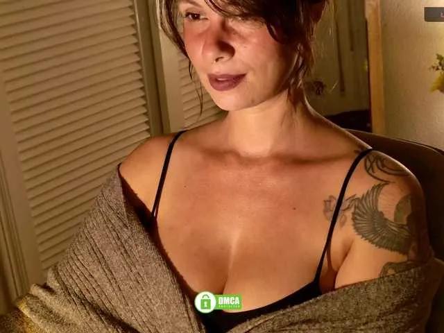 SweetLilLulu on BongaCams
