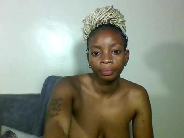 SweetsLolilta on BongaCams