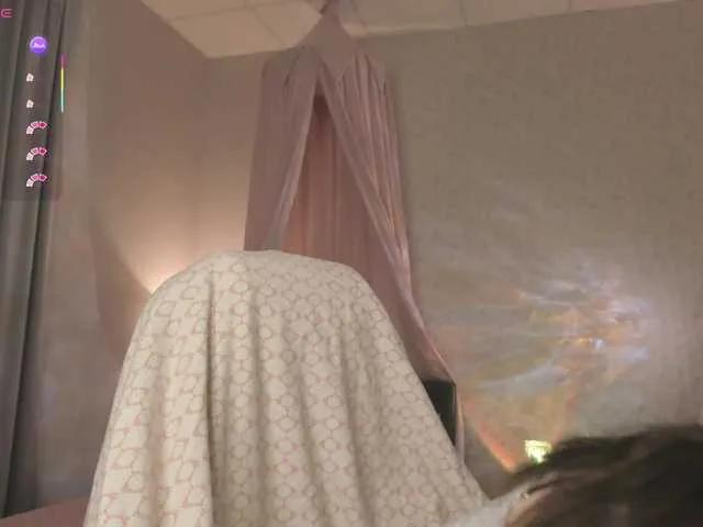 Vanessa-Walters — Role -playing games, blowjob, slap, vibrations, dirty conversations, footfitish, striptease, humiliation of penis crumbs