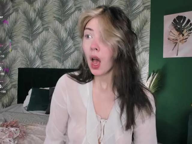 Vanessa-Walters on BongaCams