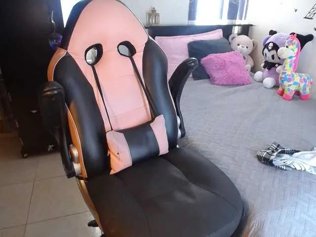 Violetacampbe on BongaCams