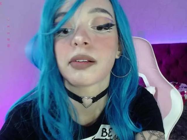 Violetlane on BongaCams