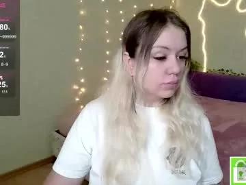 _elven_dreams__ on Chaturbate