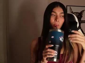 abril_w18 on Chaturbate