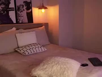 abril_w18 — let's spend time together / use my tip menu to play  #latina #bigboobs #fitness