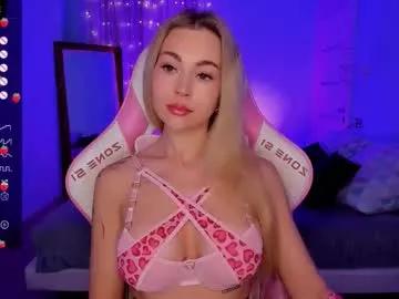 adeleroberts on Chaturbate