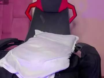 adonis_hot_xx on Chaturbate