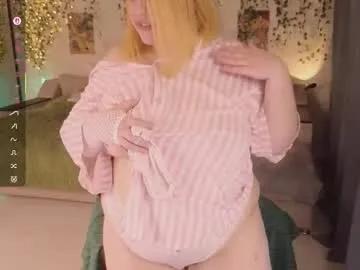 akinohana on Chaturbate