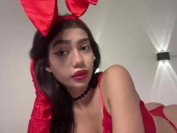 alejandraalvarezxo on Chaturbate