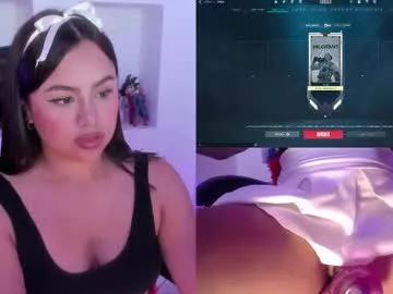 aliceroys on Chaturbate