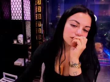 alma_pearl on Chaturbate