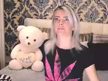 alyblonde on Chaturbate