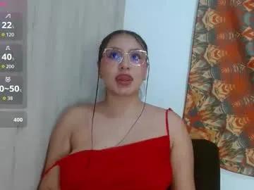 amber__muse — Hi i am new please dont be rude, I'm a real princess so be a gentleman XOXO #curvy #bigass #teen #new #braces