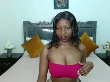 andrienna on Chaturbate