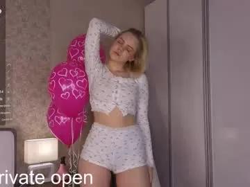 anika_heir on Chaturbate