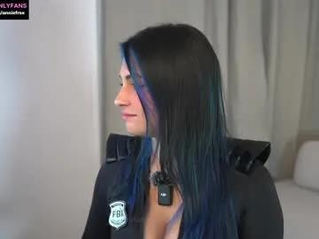annieguzman_ on Chaturbate
