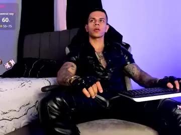 arondark on Chaturbate