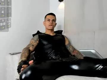 arondark on Chaturbate