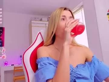 askcaroline on Chaturbate