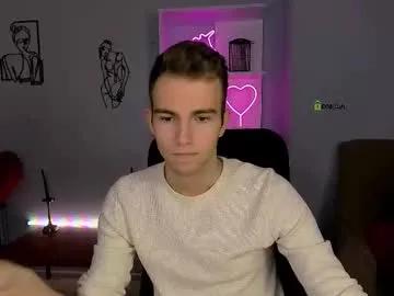 astren_villo on Chaturbate