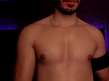 axelthompsom on Chaturbate