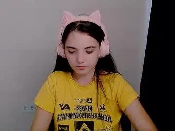 azumi_chan_ on Chaturbate