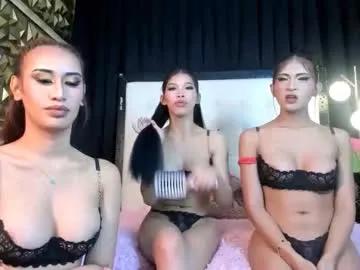 bitchyfarrah_moores on Chaturbate