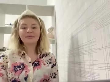 blondie_xoxoxo on Chaturbate
