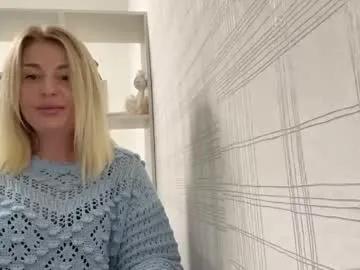 blondie_xoxoxo on Chaturbate