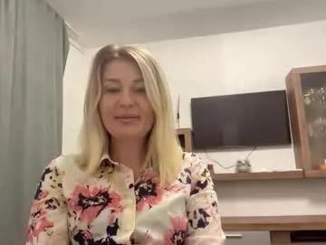 blondie_xoxoxo on Chaturbate