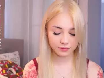 blue_bow on Chaturbate