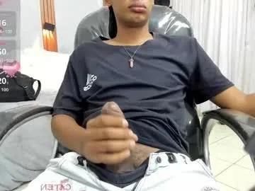 boylittle19cm on Chaturbate