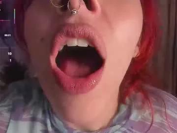 bri_von_dhara_ on Chaturbate