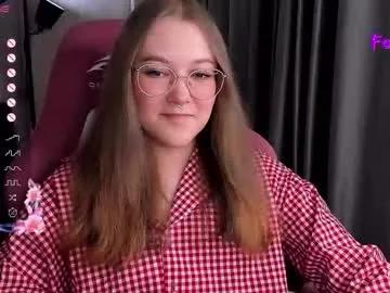 bubble_bunny — suck fingers [45 tokens left] #teen #smalltits #petite #lovense #18