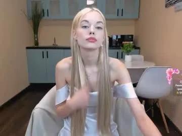 callmemargo — rub my pussy || I'm #new #18 #teen with #blonde hair and a little #shy [638 tokens remaining]