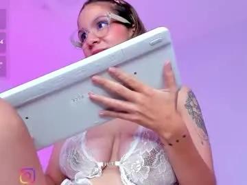 candase_ on Chaturbate