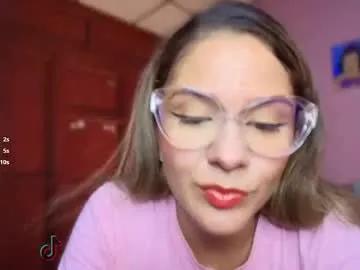 candase_ on Chaturbate