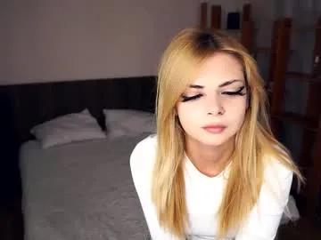 carolynnfernandez on Chaturbate