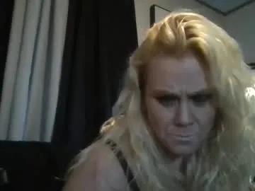 chaosangel33 on Chaturbate