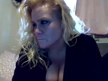 chaosangel33 on Chaturbate