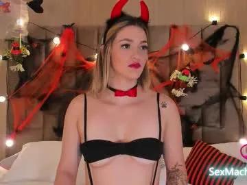 claradelmar_ on Chaturbate