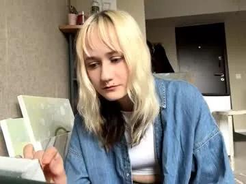 clementinehollner on Chaturbate