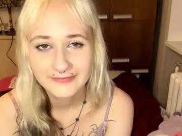 clementinehollner on Chaturbate