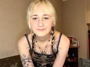 clementinehollner on Chaturbate
