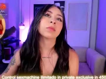 cloe_martinez_ on Chaturbate
