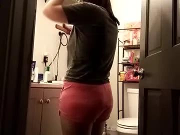 creamymilf11 on Chaturbate