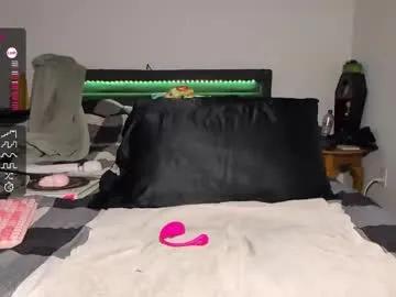 creaturencritter on Chaturbate